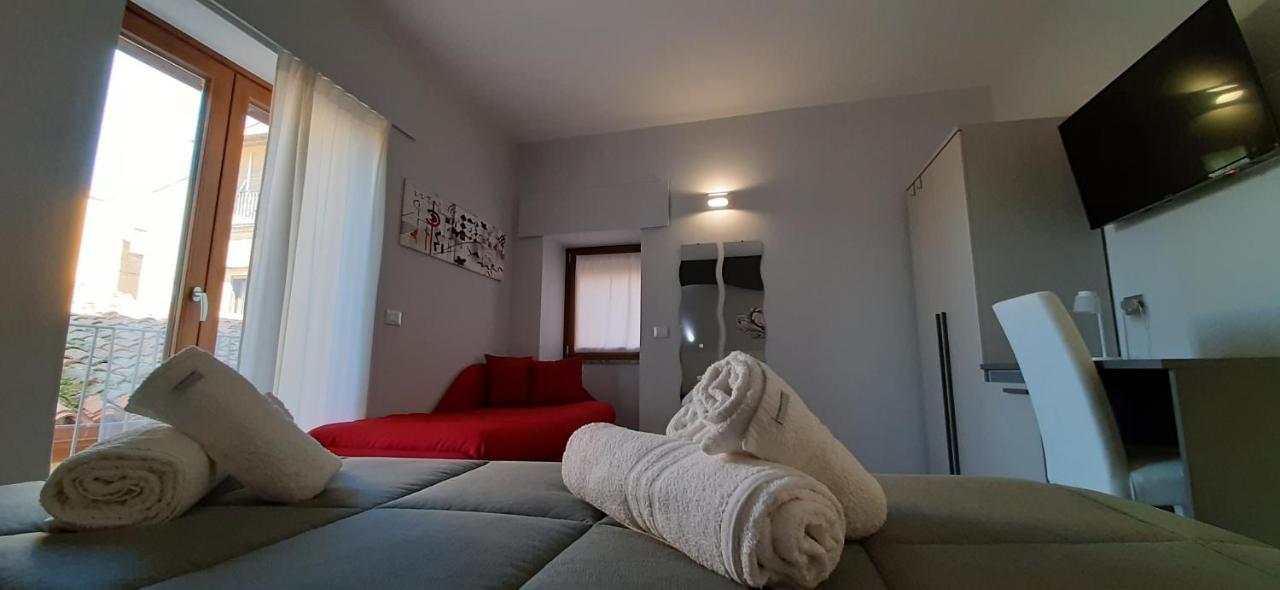 Donjon Suite Centro Storico Castelbuono  Exterior foto